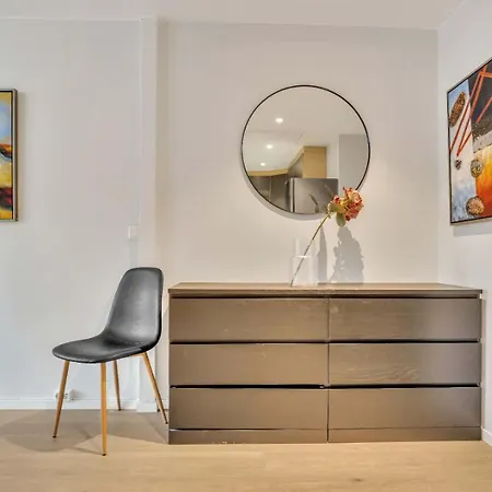 Heimby - Seaside Luxury - Free Parking Apartment *