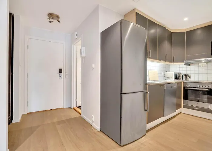 Heimby - Seaside Luxury - Free Parking Apartment *